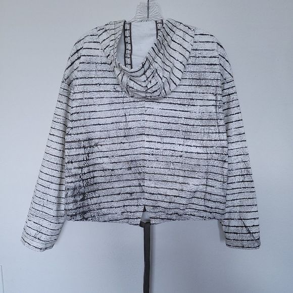 Tory Burch 'Nadia' Print Hooded Crop JacketSmall - Picture 4 of 8